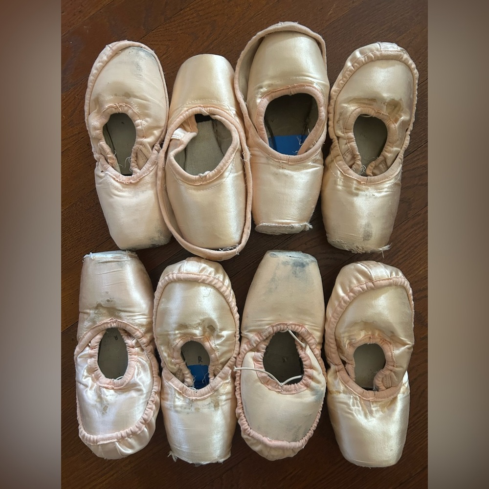 Dead pointe shoes for crafting etc.